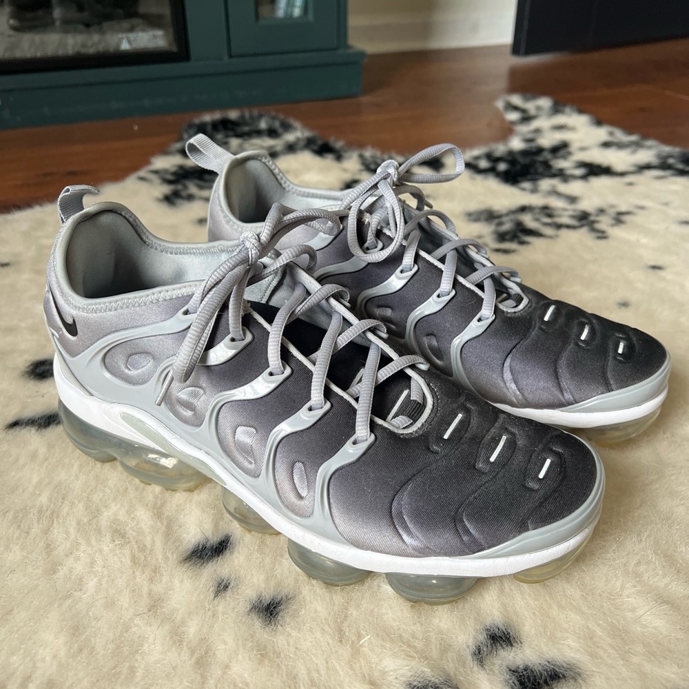 nike vapormax plus men wolf gray black